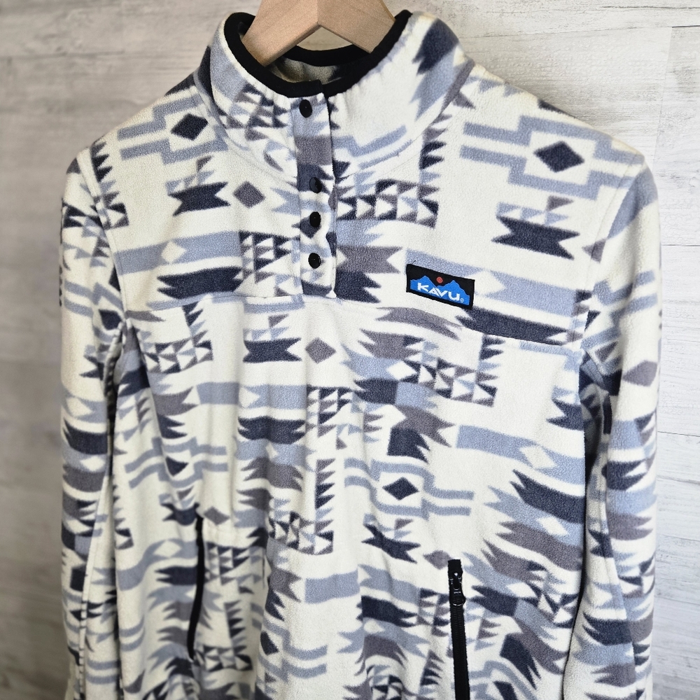 KAVU Women's Cavanaugh fleece pullover